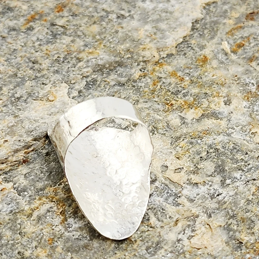 HAMMERED SADDLE STERLING SILVER RING WOMENS SIZE 8